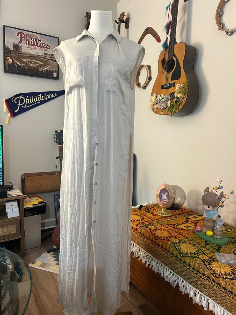 Silence and Noise for UO Light Gray Sleeveless Button-Front Maxi Tuni